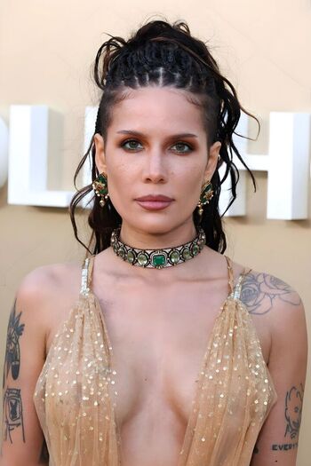 Full leaked Halsey page private onlyfans photo