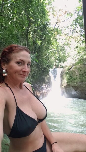 Full leaked Handygingergal private onlyfans photo