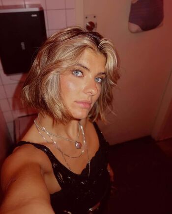 Full leaked Hannah schlenker page private onlyfans photo