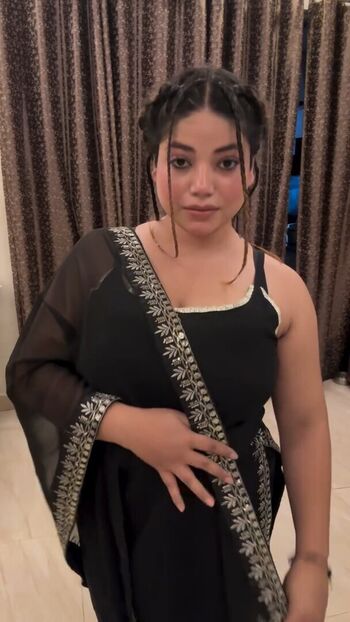 Full leaked Hanswahini page private onlyfans photo