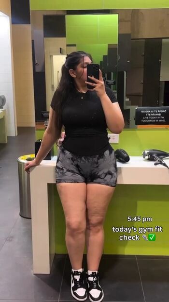 Full leaked Harshieatsandlives private onlyfans photo