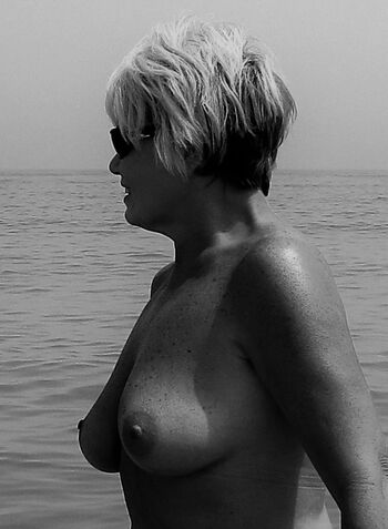 Full leaked Have a cigar private onlyfans photo