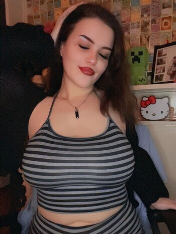 Full leaked Hazene private onlyfans photo