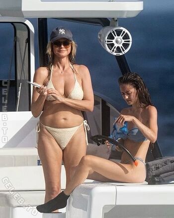 Full leaked Heidi klum  page private onlyfans photo