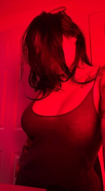 Full leaked Heidikinnns private onlyfans photo