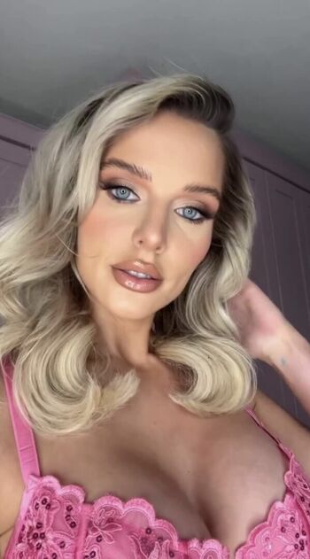 Full leaked Helen flanagan page private onlyfans photo