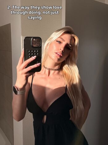 Full leaked Helenakingsoul private onlyfans photo