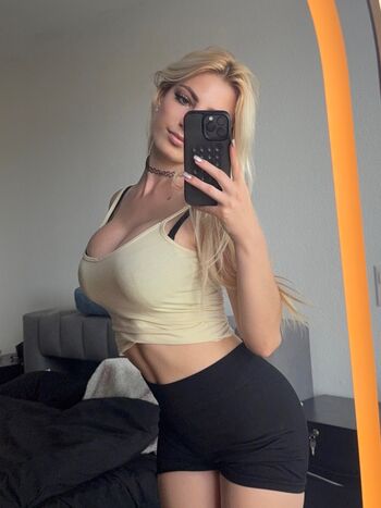 Full leaked Helenakingsoul private onlyfans photo