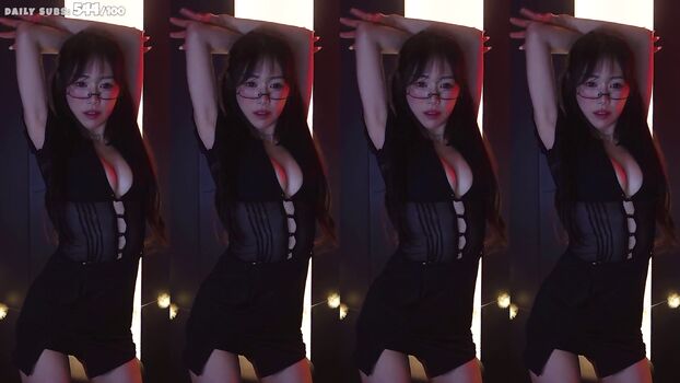 Full leaked Hello kiko private onlyfans photo