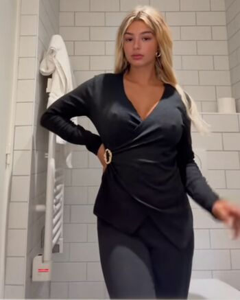 Full leaked Henna team nasdas page private onlyfans photo