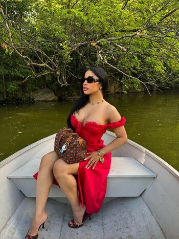 Full leaked Hennessy carolina private onlyfans photo
