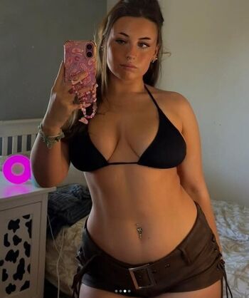 Full leaked Heyitsjules private onlyfans photo