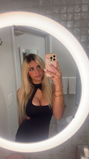 Full leaked Hippicam page private onlyfans photo