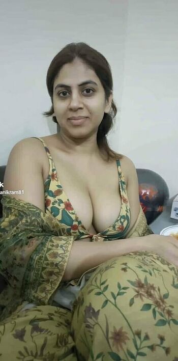 Full leaked Hira balci private onlyfans photo