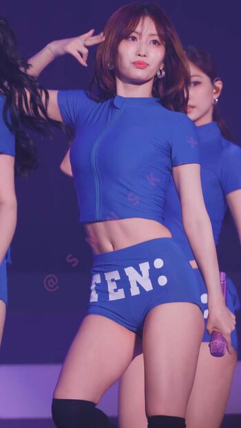 Hirai Momo