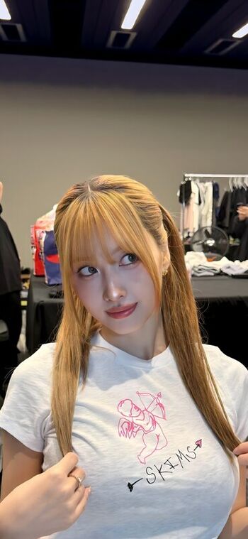 Hirai Momo