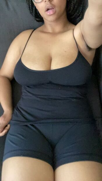 Full leaked Hisfavouritelady private onlyfans photo