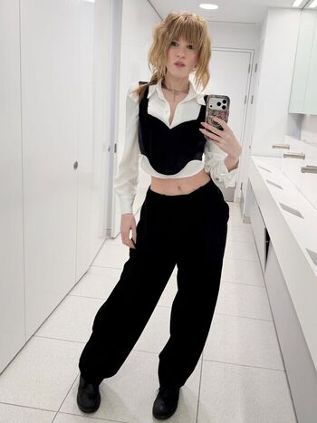 Full leaked Hollie bennett private onlyfans photo