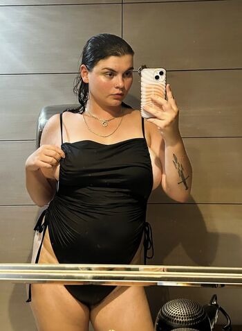 Full leaked Holly anne private onlyfans photo