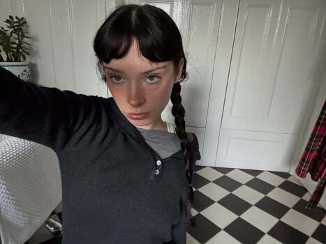 Full leaked Holly humberstone private onlyfans photo