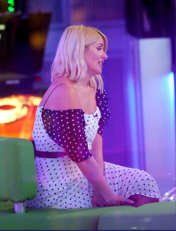 Full leaked Holly willoughby page private onlyfans photo