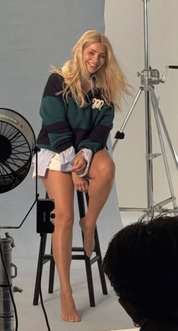 Full leaked Holly willoughby page private onlyfans photo