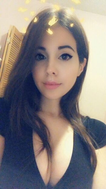 Full leaked Honeydewfawn private onlyfans photo