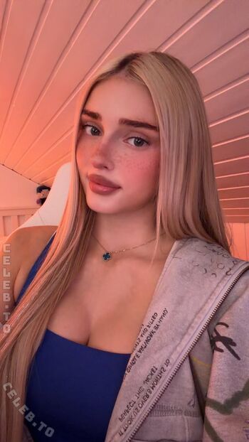Full leaked Honeypuu  page private onlyfans photo