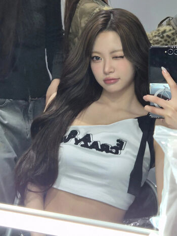 Hong Eunchae 홍은채