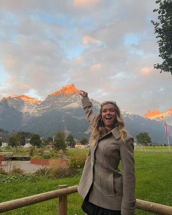 Full leaked Hopie schlenker page private onlyfans photo