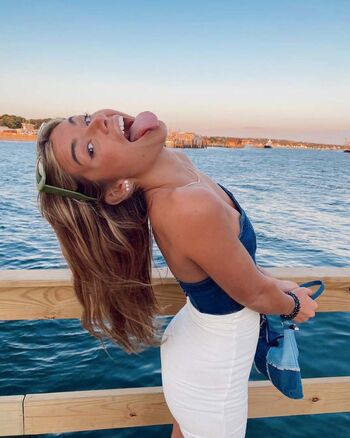 Full leaked Hopie schlenker page private onlyfans photo