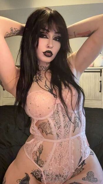 HotGothMlf