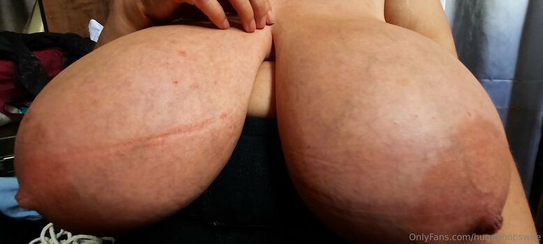 Hugeboobswife