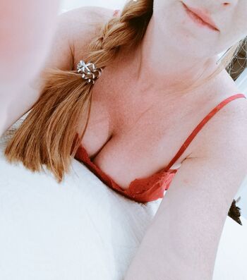 hugetittedgingerfree