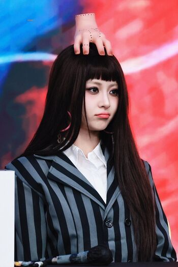 Huh Yunjin 허윤진