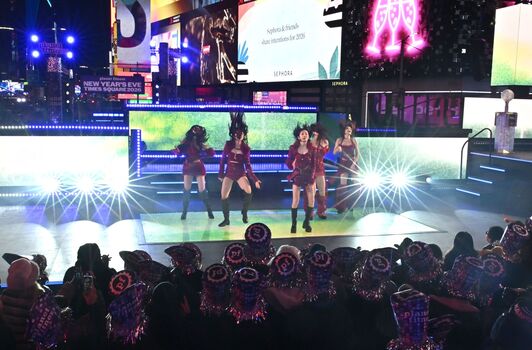 Huh Yunjin 허윤진