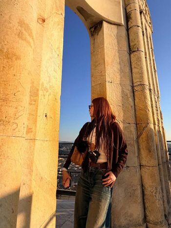 Huh Yunjin 허윤진