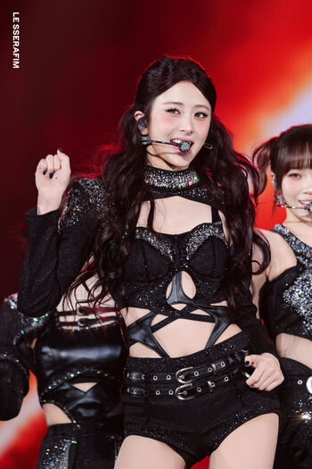 Full leaked Huh yunjin private onlyfans photo