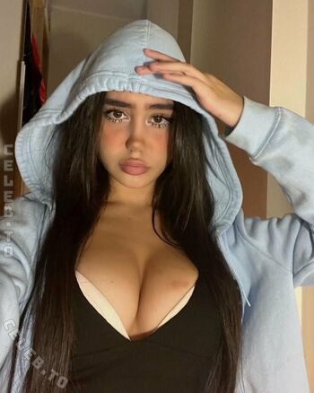Full leaked Husvjjal private onlyfans photo