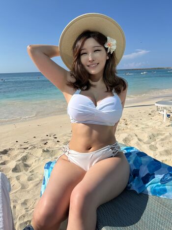 Full leaked Hyoon private onlyfans photo