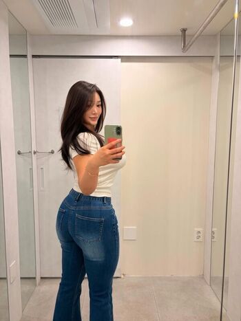 Full leaked Hyunji queen private onlyfans photo