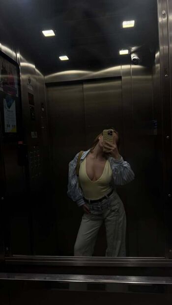 Full leaked Iamcarlavoicu private onlyfans photo