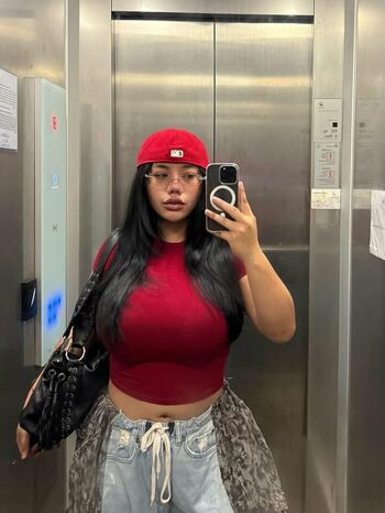 Full leaked Iamchihuchakbo page private onlyfans photo
