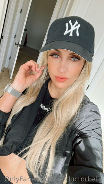Full leaked Iamdoctorkelly page private onlyfans photo
