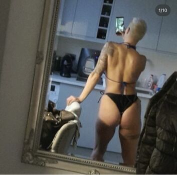 Full leaked Iamrebeccanicholls private onlyfans photo