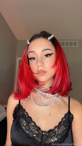 Full leaked Icellxviaa private onlyfans photo