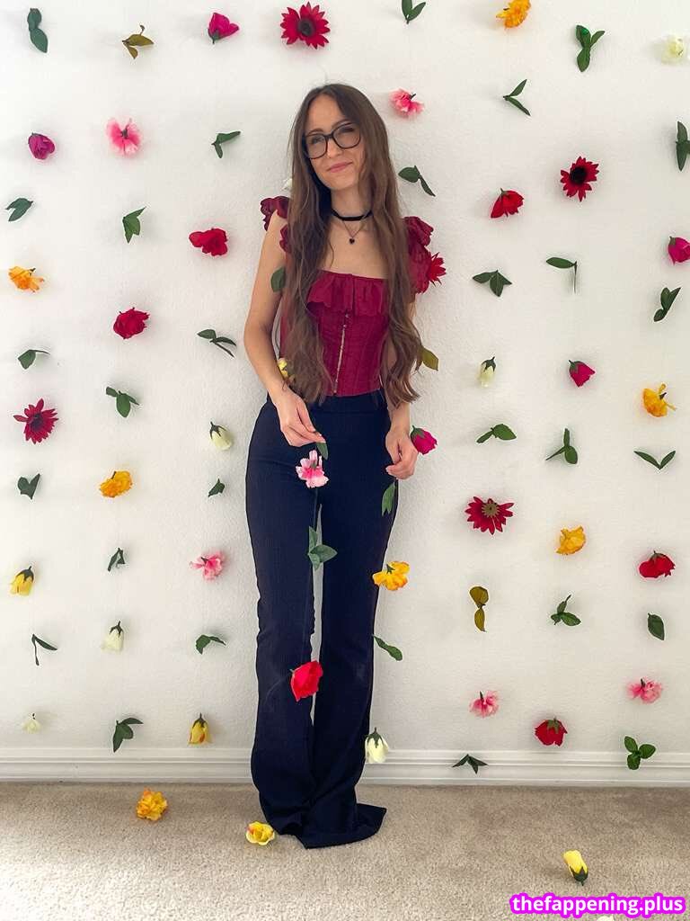 https: / iiiZwerg Nahá OnlyFans fotografie #35