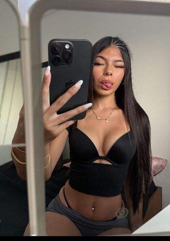 Full leaked Iisexylatina private onlyfans photo