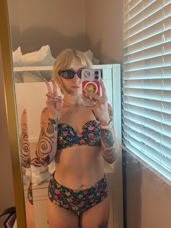 Full leaked Iittlstrawberry private onlyfans photo