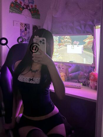 Full leaked Iknowusoweli private onlyfans photo